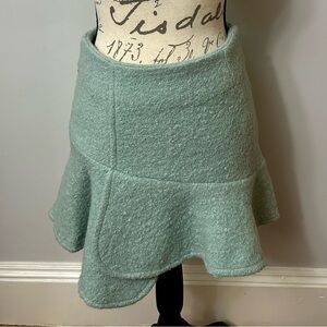 NWT RARE Qlosette New York wool flared short skirt. Mint green XS